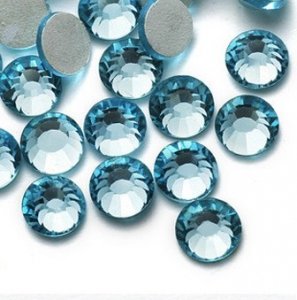 4mm nalepovací kameny broušené aquamarine = světlý tyrkys